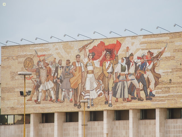 Albanie - Tirana, une Ville Jeune entre Mer et Montagnes