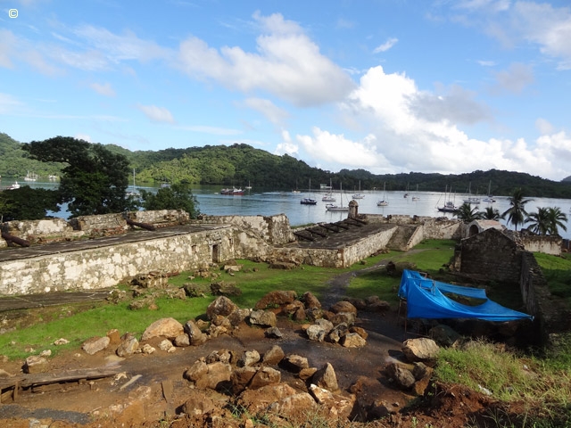 Panama - Des canons gardent  Portobelo