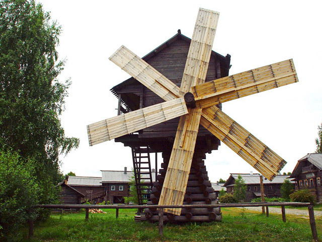 Voyage en Russie - Les Clochers De Bois De Carélie